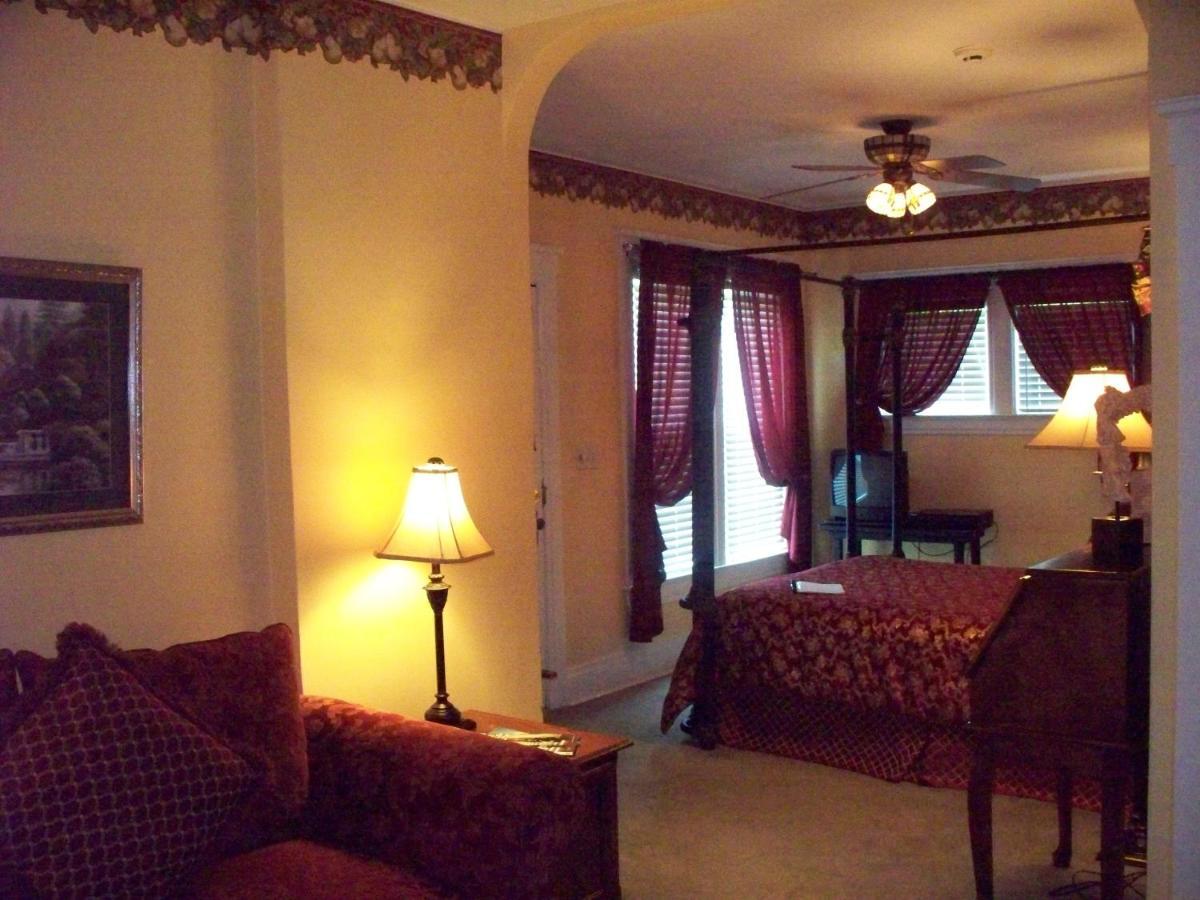 Inn At 835 Boutique Hotel Springfield Bagian luar foto